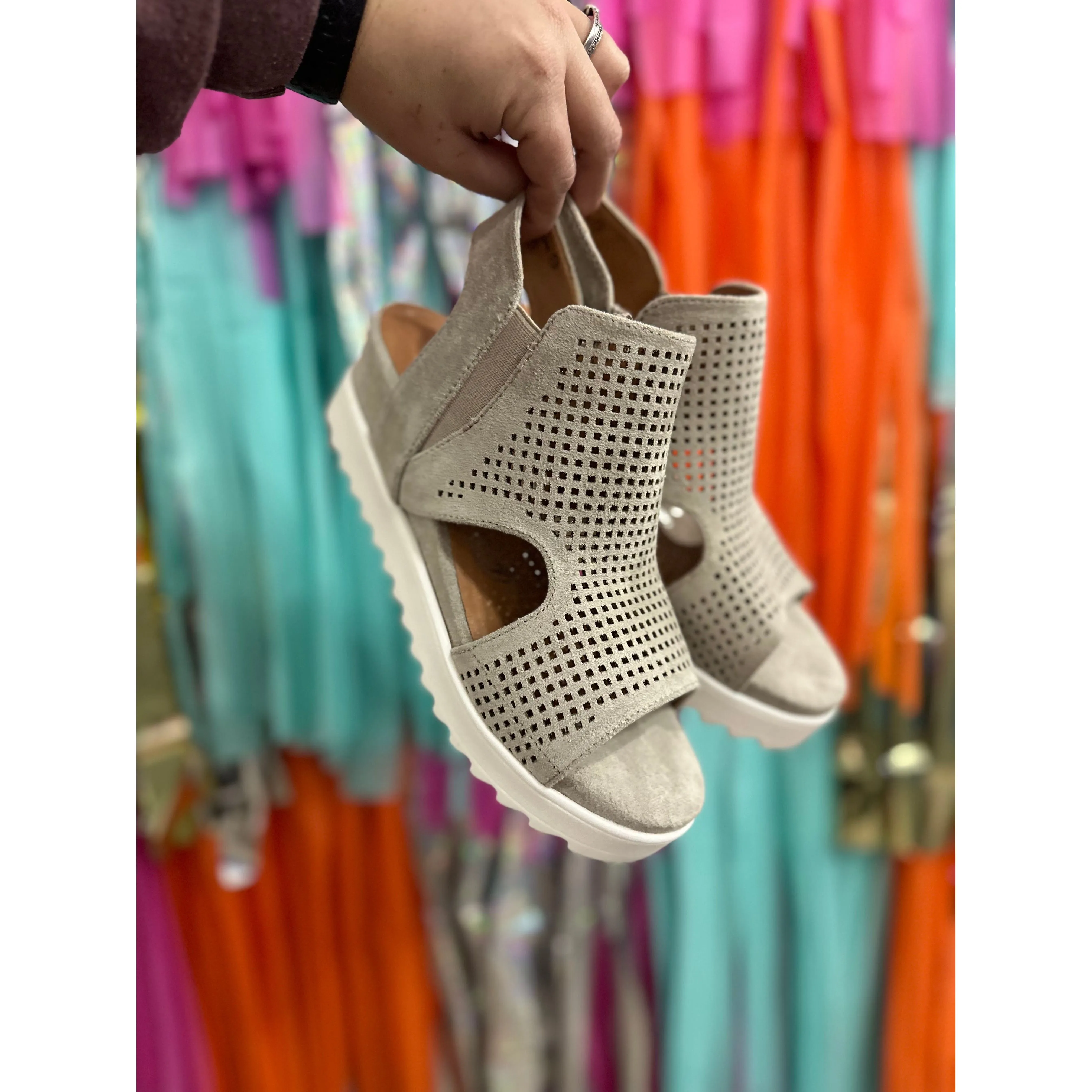 Amy   Light Grey // Very G   Shoe