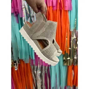 Amy   Light Grey // Very G   Shoe