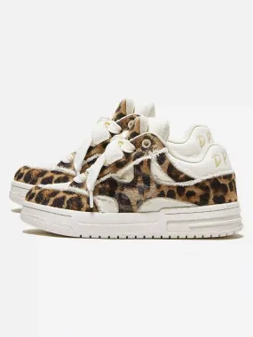 Bread Wear-Resistant Sneakers
