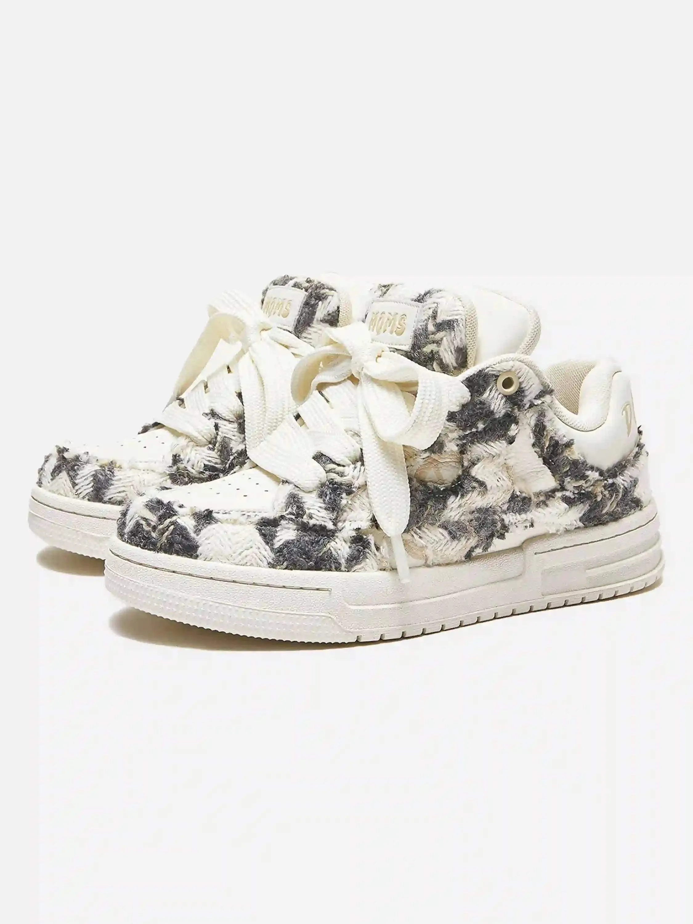 Bread Wear-Resistant Sneakers