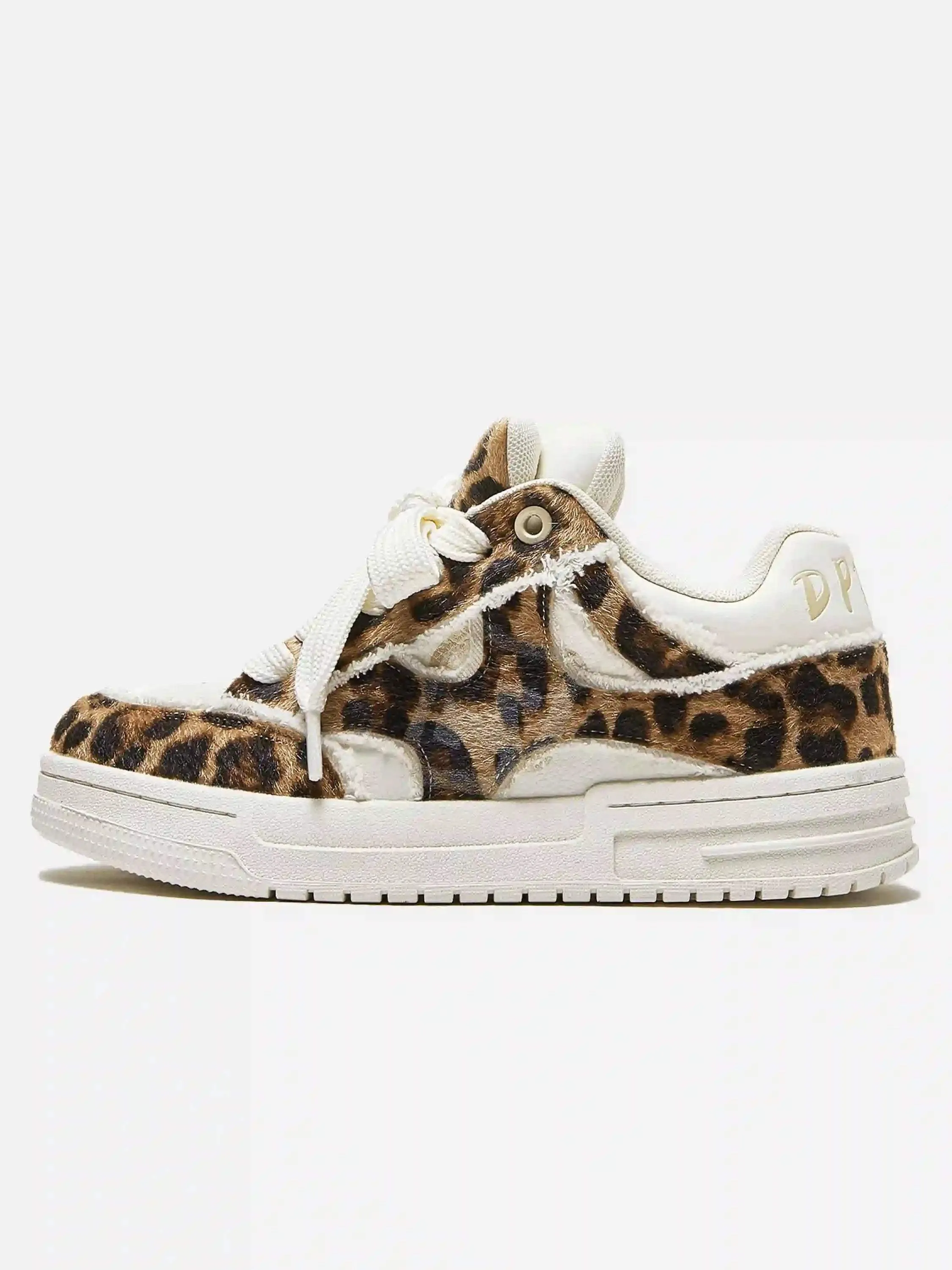 Bread Wear-Resistant Sneakers