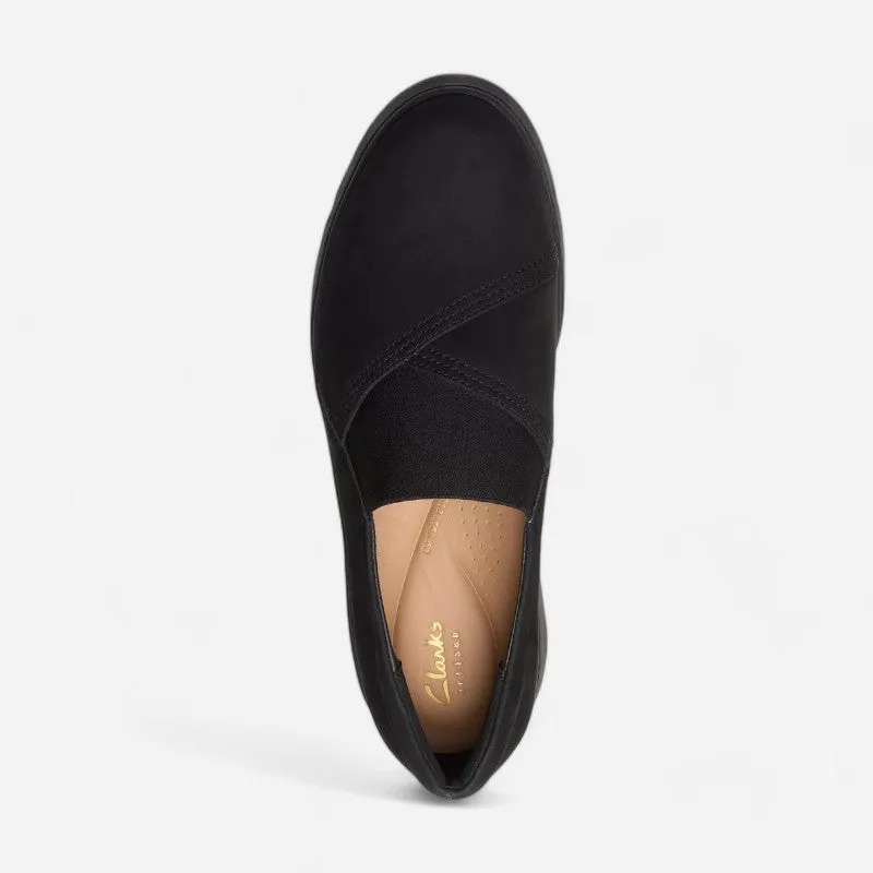 Clarks Loriini West