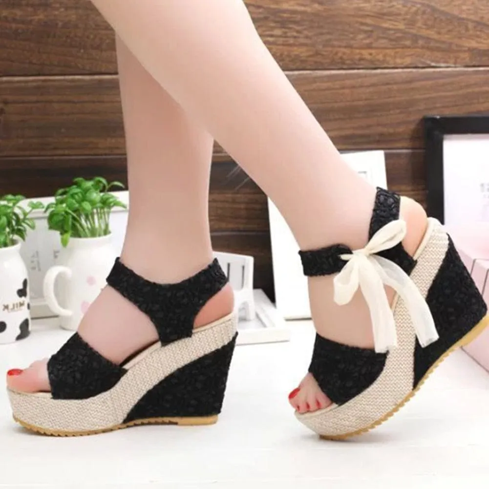Mindy Hot Lace Wedges