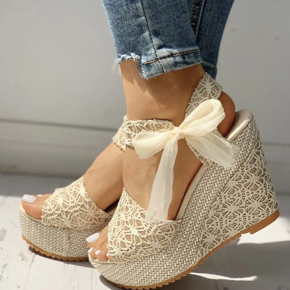 Mindy Hot Lace Wedges