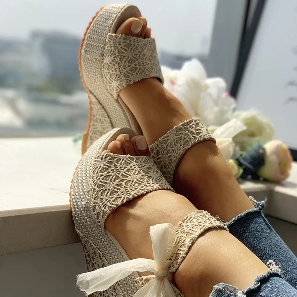 Mindy Hot Lace Wedges